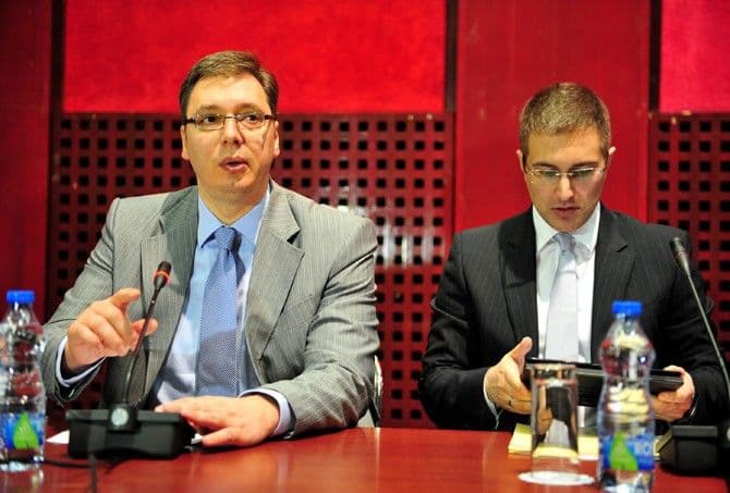 Vučić: Stefanovićev doktorat stručan Vučić: Stefanovićev doktorat stručan