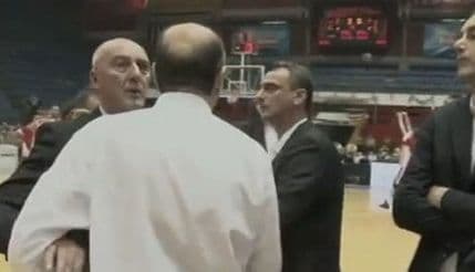 VIDEO: Sramno ponašanje Vujoševića VIDEO: Sramno ponašanje Vujoševića