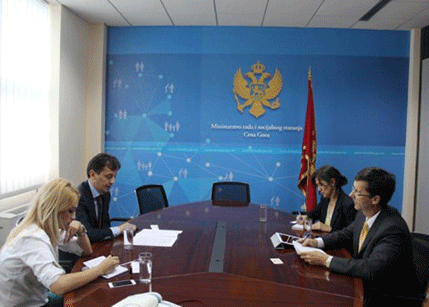 SB će pomoći reformu našeg penzionog sistema SB će pomoći reformu našeg penzionog sistema