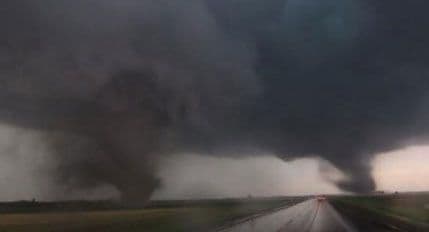 VIDEO: Tornado zbrisao cijelo selo u SAD VIDEO: Tornado zbrisao cijelo selo u SAD