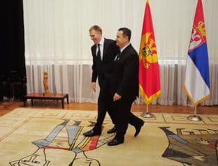 Lukšić sa Dačićem: Odnosi neuporedivo bolji, bez dvojnog državljanstva (VIDEO) Lukšić sa Dačićem: Odnosi neuporedivo bolji, bez dvojnog državljanstva (VIDEO)