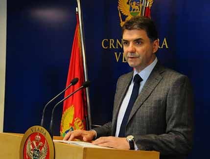 IVANOVIĆ: Poljoprivrednici treba da se zaštite od nepogoda (VIDEO) IVANOVIĆ: Poljoprivrednici treba da se zaštite od nepogoda (VIDEO)