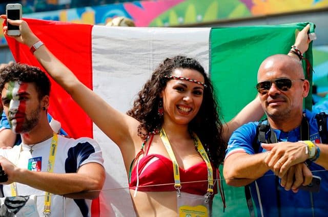 Najljepše navijačice prvenstva u Brazilu (FOTO) Najljepše navijačice prvenstva u Brazilu (FOTO)