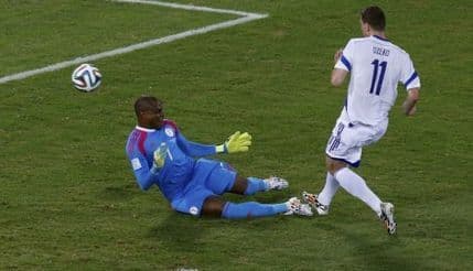 Džeko: Sudija sa nama da krene kući Džeko: Sudija sa nama da krene kući