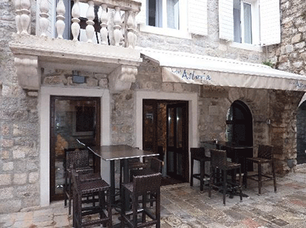 Vijesti: Astoria izgrađena bez građevinske dozvole, a ne može je ni imati Vijesti: Astoria izgrađena bez građevinske dozvole, a ne može je ni imati