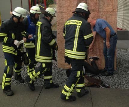 Vatrogasci spasili mladića zaglavljenog u džinovskoj vagini Vatrogasci spasili mladića zaglavljenog u džinovskoj vagini