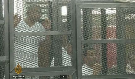 Novinari Al-Jazeere osuđeni na zatvor od sedam i 10 godina Novinari Al-Jazeere osuđeni na zatvor od sedam i 10 godina