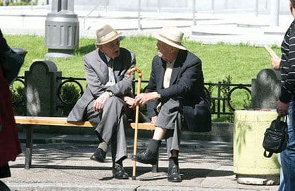 Penzioneri Crne Gore donirali penzionerima Srbije 48.000 eura Penzioneri Crne Gore donirali penzionerima Srbije 48.000 eura