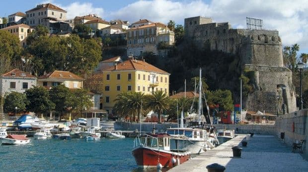 FZO: Uslovi i načini ostvarivanja zdravstvene zaštite stranih turista FZO: Uslovi i načini ostvarivanja zdravstvene zaštite stranih turista