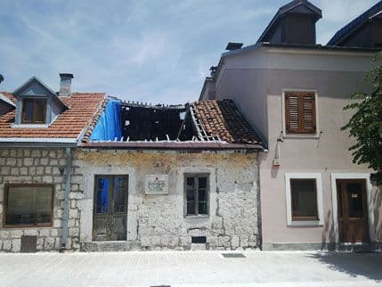 Rodna kuća Jovana Tomaševića, ruina koja opstaje u centru Cetinja Rodna kuća Jovana Tomaševića, ruina koja opstaje u centru Cetinja