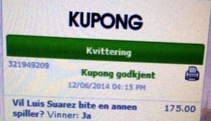 Kladio se da će Suarez nekog ujesti i - pogodio! Kladio se da će Suarez nekog ujesti i - pogodio!