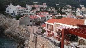 BAR-PETROVAC: U saobraćajnoj nesreći povrijeđene dvije osobe BAR-PETROVAC: U saobraćajnoj nesreći povrijeđene dvije osobe