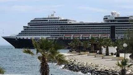 U Kotor uplovio Nieuw Amsterdam U Kotor uplovio Nieuw Amsterdam