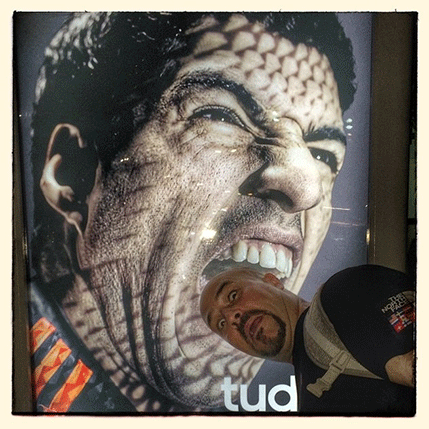 Svi žele Suarezov ugriz: Reklama na Kopakabani postal hit Svi žele Suarezov ugriz: Reklama na Kopakabani postal hit