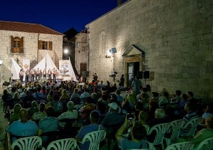 KOTOR ART: Ženskoj klapi „Štorija“ prva nagrada 13. Festivala klapa KOTOR ART: Ženskoj klapi „Štorija“ prva nagrada 13. Festivala klapa
