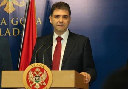 Ivanović otvara konferenciju posevećenu porodičnim poljoprivrednim gazdinstvima Ivanović otvara konferenciju posevećenu porodičnim poljoprivrednim gazdinstvima