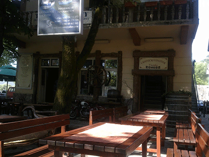 Vlasnik konobe “Crmnički vinotok” nije životno ugrožen Vlasnik konobe “Crmnički vinotok” nije životno ugrožen