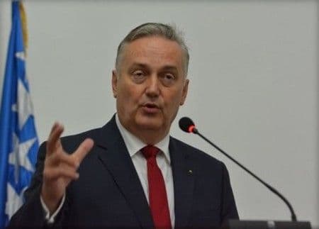 Lagumdžija ostaje ministar Lagumdžija ostaje ministar