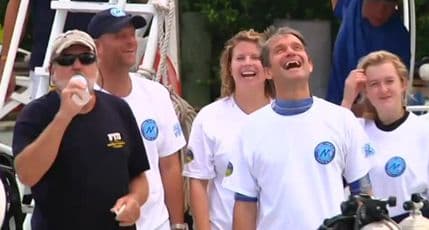 Kustoov unuk oborio rekord i proveo 31 dan pod morem Kustoov unuk oborio rekord i proveo 31 dan pod morem