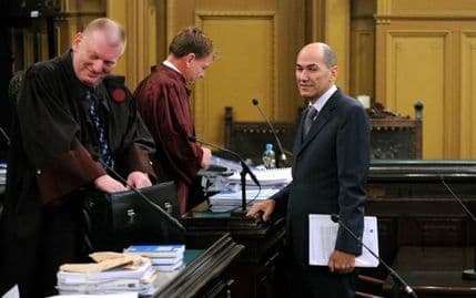 Slovenački pop pozvao vjernike da glasaju za stranku Janeza Janše Slovenački pop pozvao vjernike da glasaju za stranku Janeza Janše