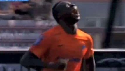 VIDEO: Najsmješnija reakcija poslije crvenog kartona VIDEO: Najsmješnija reakcija poslije crvenog kartona