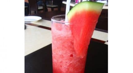 Napravite osvježavajući sok od lubenice Napravite osvježavajući sok od lubenice