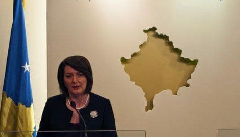 Jahjaga osudila paljenje makedonske zastave Jahjaga osudila paljenje makedonske zastave