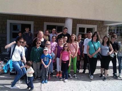 Udruženje Lovćen: I ove godine djeca sa Kosova na ljetovanju u Bečićima Udruženje Lovćen: I ove godine djeca sa Kosova na ljetovanju u Bečićima