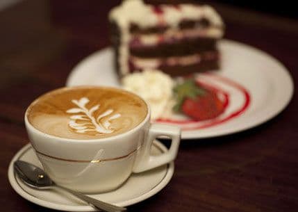 Što znači snažna želja za kafom i kolačima? Što znači snažna želja za kafom i kolačima?