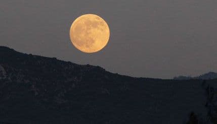 Sjutra možete posmatrati Super Mjesec Sjutra možete posmatrati Super Mjesec