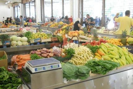 Tokom praznika skraćeno radno vrijeme na pijacama Tokom praznika skraćeno radno vrijeme na pijacama