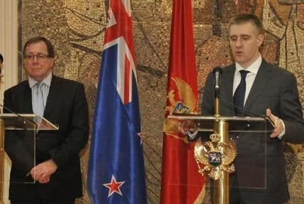 Lukšić sa Mekalijem o saradnji Crne Gore i Novog Zelanda Lukšić sa Mekalijem o saradnji Crne Gore i Novog Zelanda