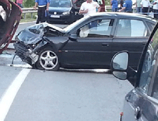 U jutrošnjem udesu u Platijama teže povrijeđen Obrenovčanin U jutrošnjem udesu u Platijama teže povrijeđen Obrenovčanin