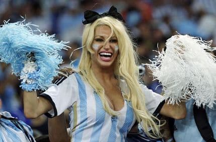 VIDEO: Seksi navijačice SP-a u četiri minuta VIDEO: Seksi navijačice SP-a u četiri minuta