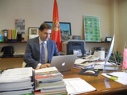 Mešetari mogu mirno da spavaju Mešetari mogu mirno da spavaju