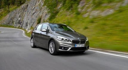 Kako BMW privlači nove kupce? Kako BMW privlači nove kupce?