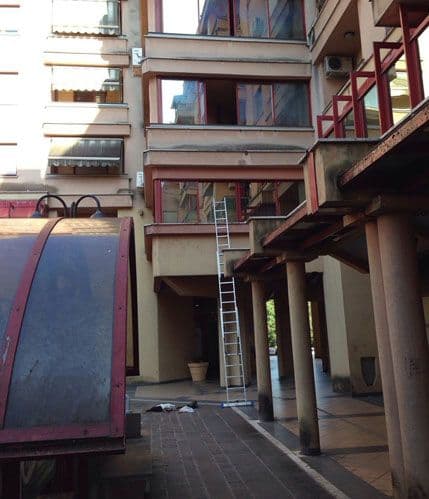 Provalnik upao u stan u “Vektri” na očigled policijskog obezbjeđenja predsjednika Vujanovića! Provalnik upao u stan u “Vektri” na očigled policijskog obezbjeđenja predsjednika Vujanovića!