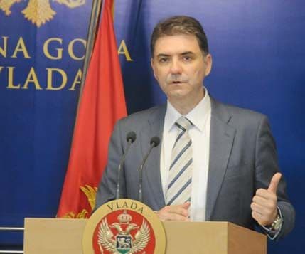 IVANOVIĆ: Nećemo ukidati staračke naknade IVANOVIĆ: Nećemo ukidati staračke naknade