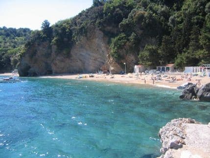 Pucnji na zakupca plaže Mogren Pucnji na zakupca plaže Mogren