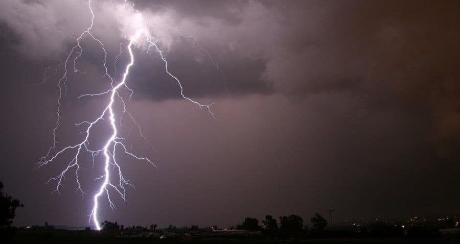 BITOLJ: Grom povrijedio djecu, ubio 70 ovaca BITOLJ: Grom povrijedio djecu, ubio 70 ovaca