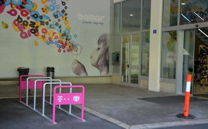 Postavljeno još 12 biciklističkih parkinga u Podgorici Postavljeno još 12 biciklističkih parkinga u Podgorici