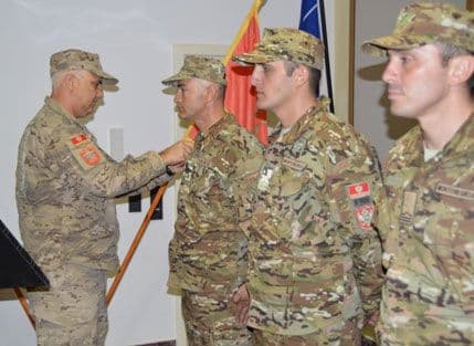 Admiral Samardžić uručio medalje Admiral Samardžić uručio medalje