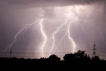 SAD: 14 povrijeđenih od udara groma SAD: 14 povrijeđenih od udara groma