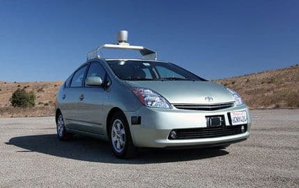 Da li biste prepustili da autopilot vozi vaše dijete u školu? Da li biste prepustili da autopilot vozi vaše dijete u školu?