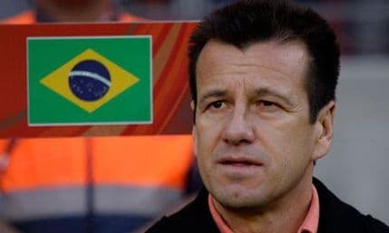 Dunga kritikuje Nejmara Dunga kritikuje Nejmara