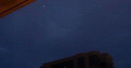 Misteriozni predmet snimljen nad Torontom (VIDEO) Misteriozni predmet snimljen nad Torontom (VIDEO)