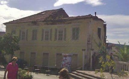 Urušio se napušteni hotel „Rudnik“ u Herceg Novom Urušio se napušteni hotel „Rudnik“ u Herceg Novom