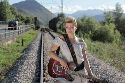 Uskoro spot Nine Petković za numeru „Kiša“ Uskoro spot Nine Petković za numeru „Kiša“