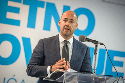 Povećati broj djece koja pohađaju predškolsko obrazovanje Povećati broj djece koja pohađaju predškolsko obrazovanje