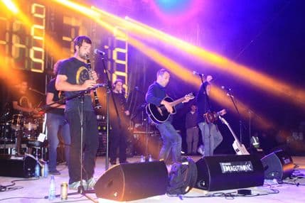 RMF: Vlada Divljan zagrijao publiku ispod Orlovog krša RMF: Vlada Divljan zagrijao publiku ispod Orlovog krša